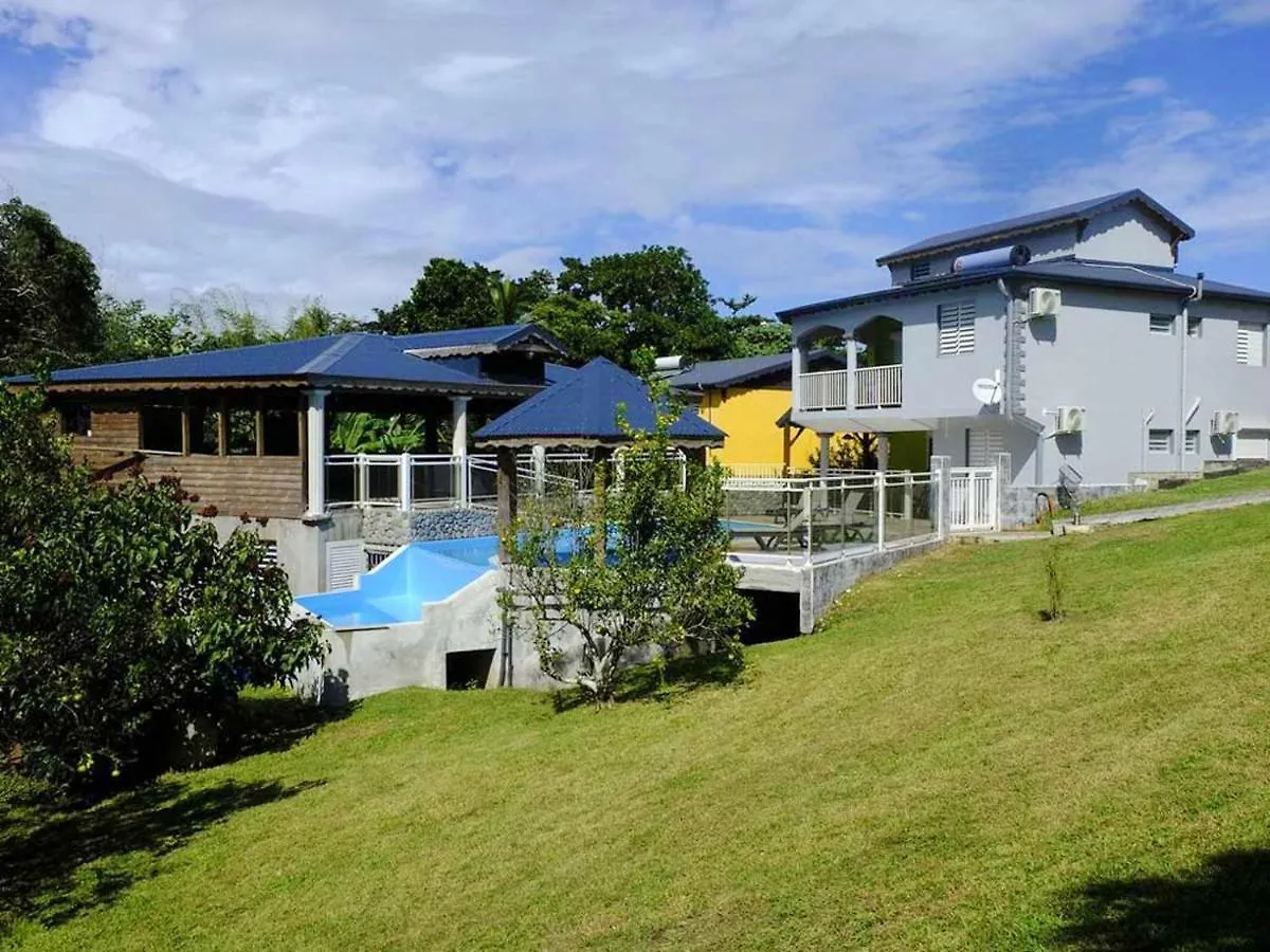 Apartment Appartement Charmant A Lamentin Avec Piscine